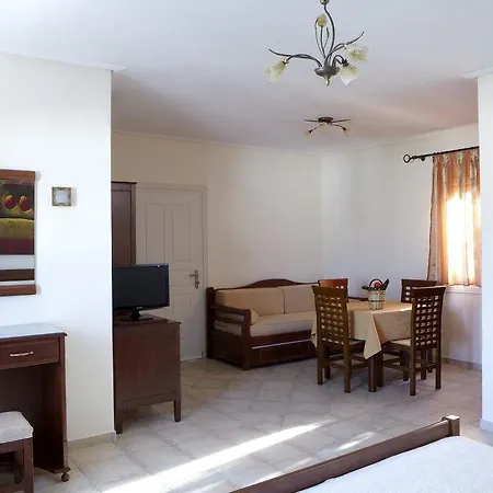 فندق Mediterranean 3*