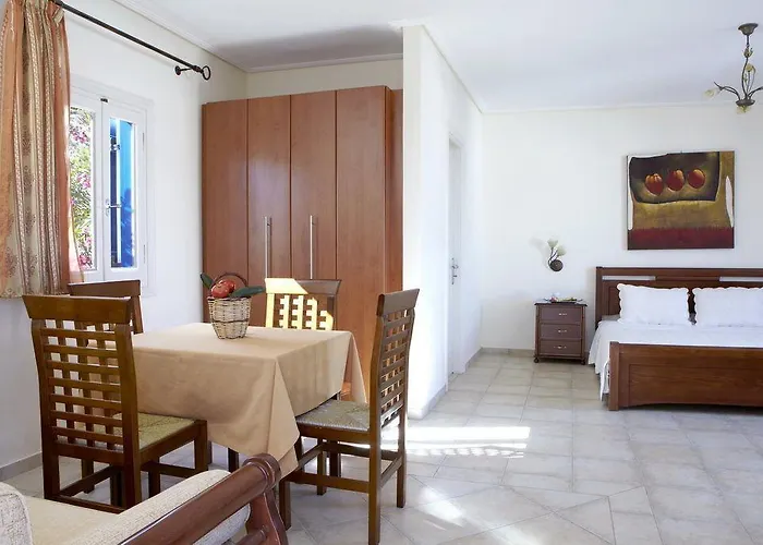 Отель Mediterranean